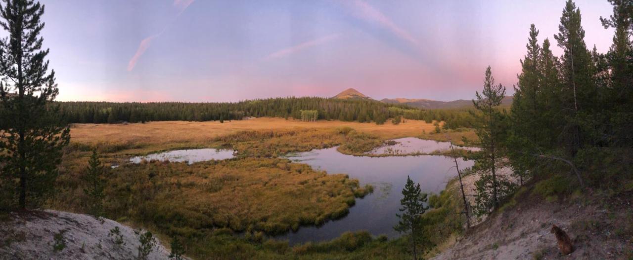 Sugar Loaf Lodge & Cabins อนาคอนดา ภายนอก รูปภาพ