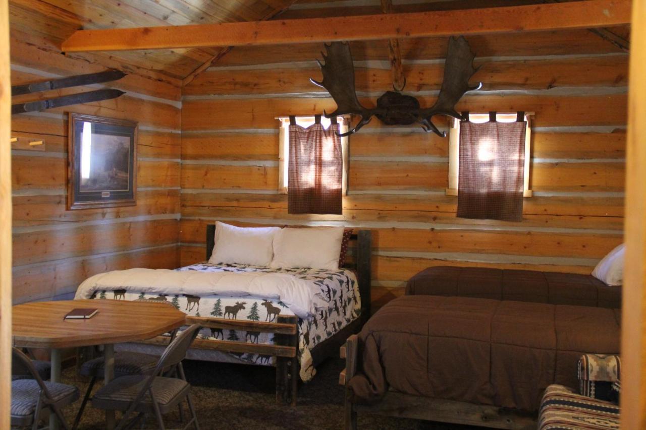 Sugar Loaf Lodge & Cabins อนาคอนดา ภายนอก รูปภาพ
